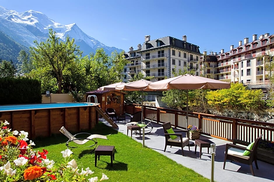 Les Gourmets - Chalet Hotel