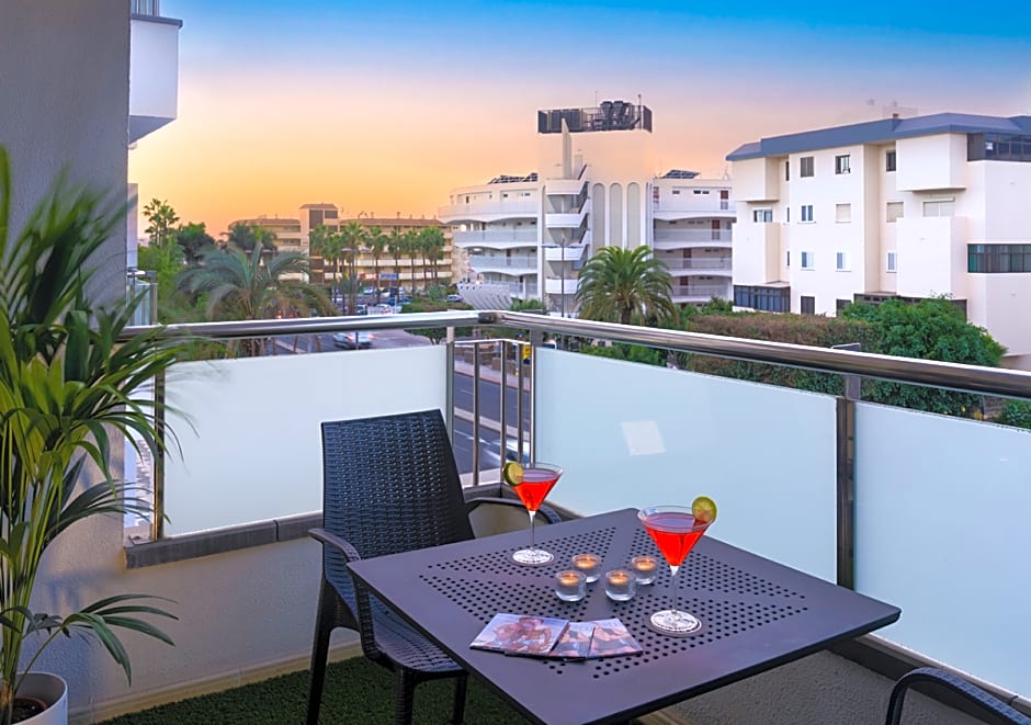 AxelBeach Maspalomas - Apartments and Lounge Club - Adults Only