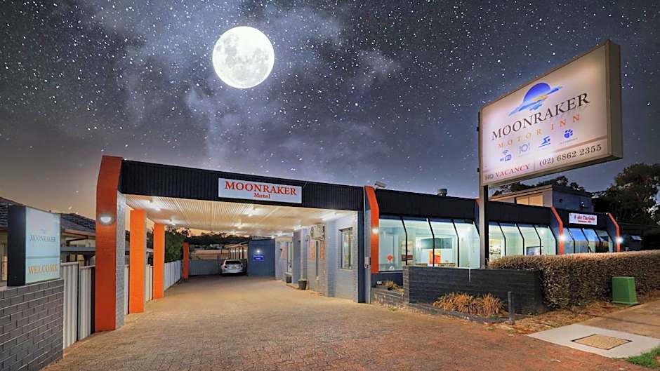 Moonraker Motor Inn
