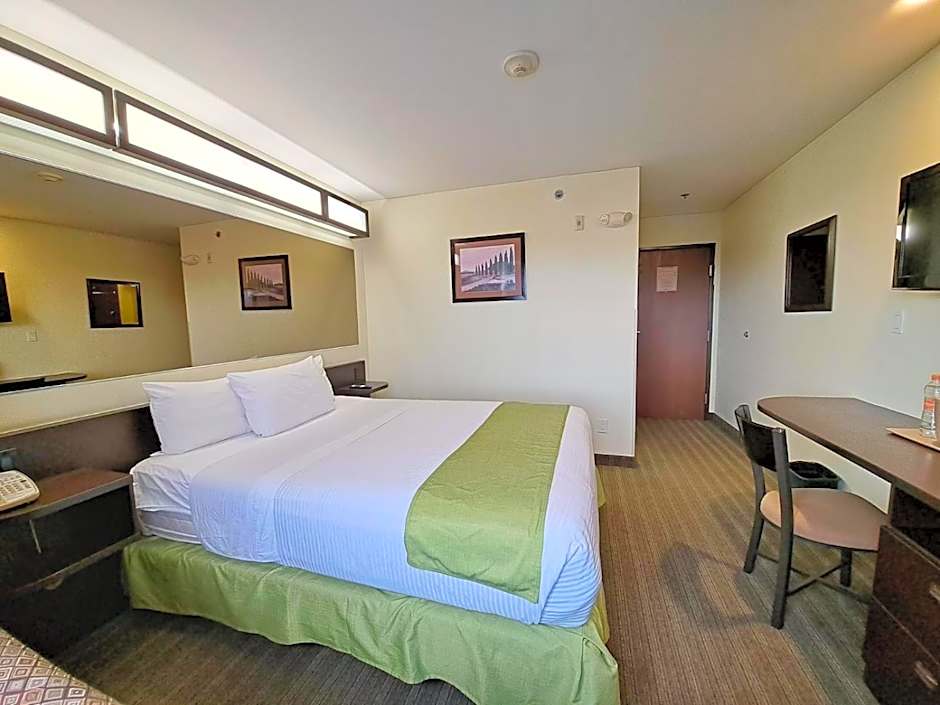 Microtel Inn & Suites By Wyndham Toluca