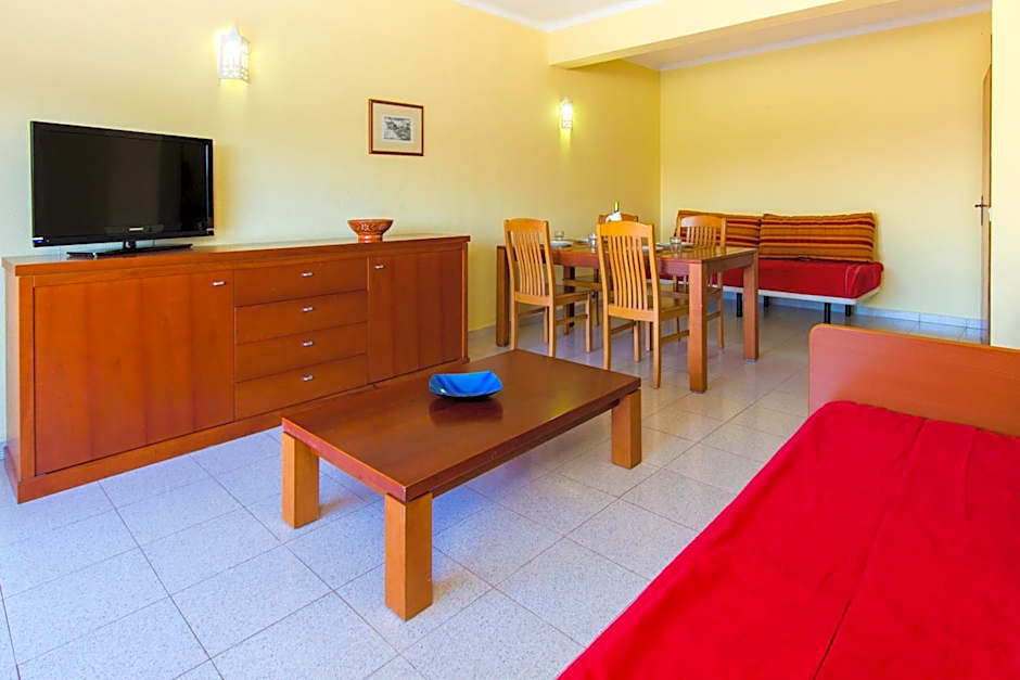 Choromar Apartments