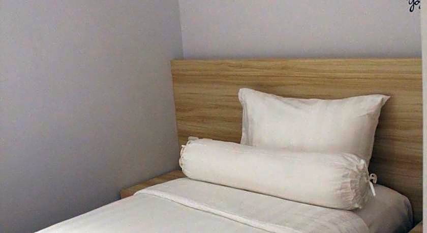 Central Front One Inn Jakarta Airport