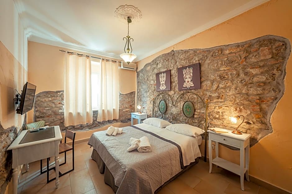 Taormina Garden Hotel