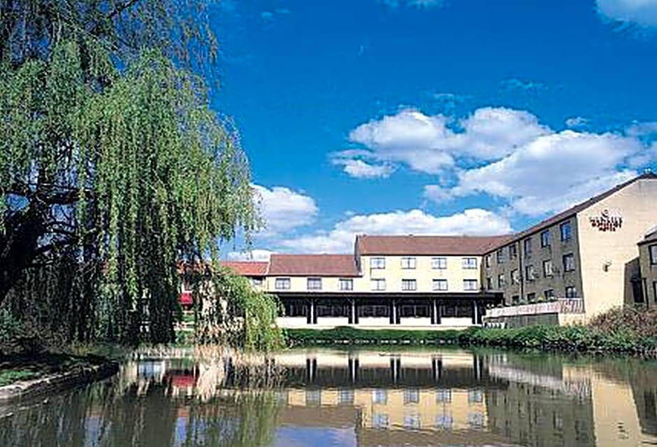 Travelodge Bath Waterside