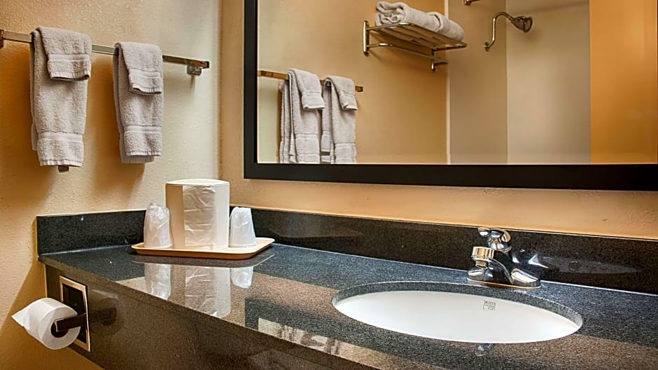 Best Western Prairie Inn & Conference Center