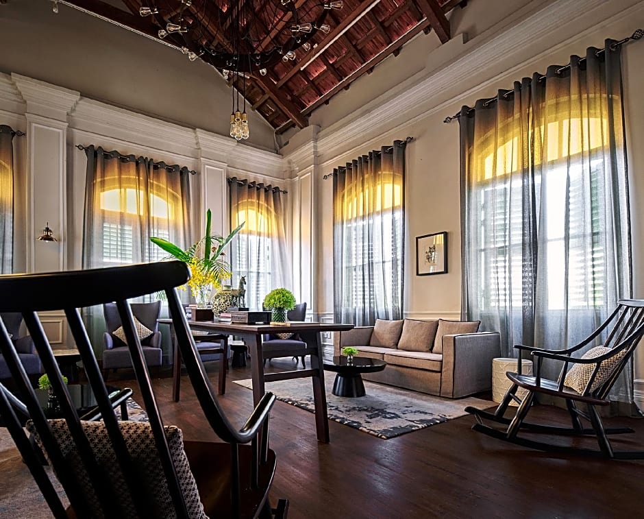 The Edison George Town