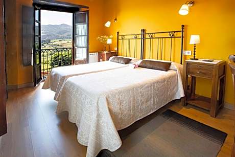 Double Room with Mountain View