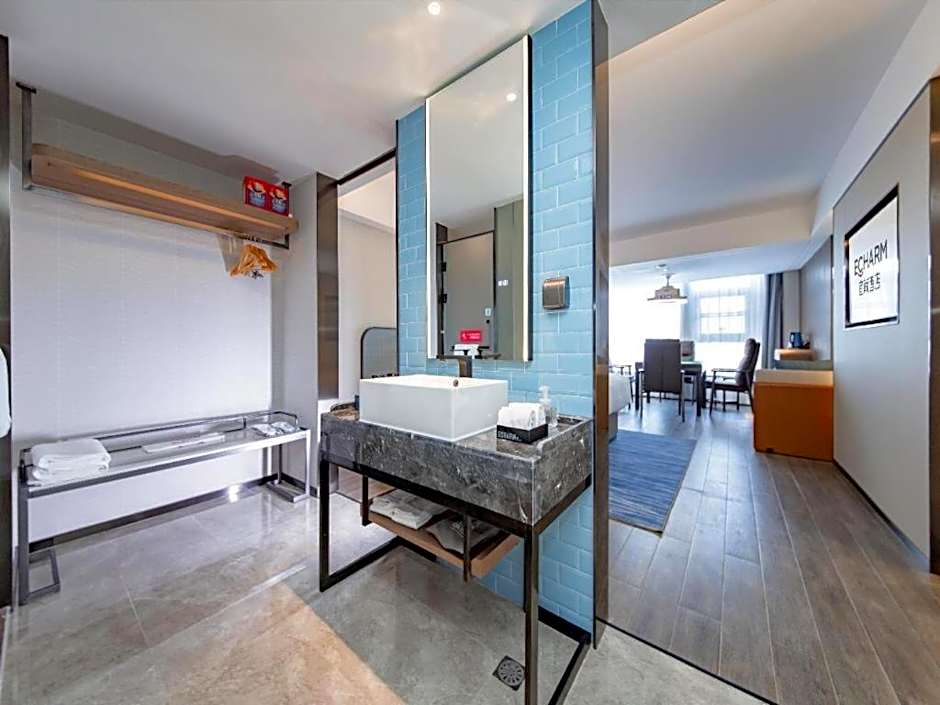 Echarm Hotel Wuhan Keting Polar Ocean World
