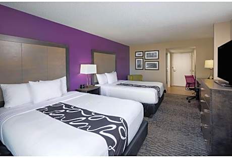 2 Double Beds Non-Smoking Room With