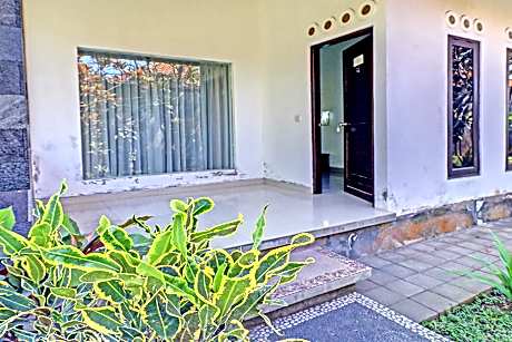 OYO 615 Residence Puri Hotel Syariah