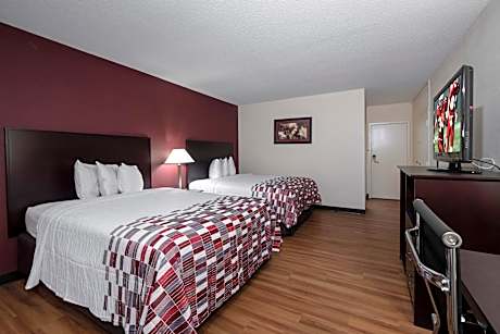 Deluxe Room with Two Queen Beds Disability Access Roll-In Shower Smoke Free