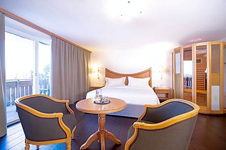 Junior Suite with Sauna and Balcony