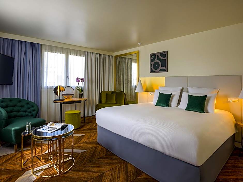 Le Louis Versailles Château Hotel-MGallery