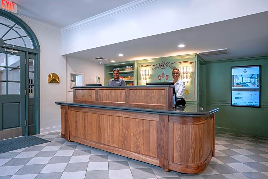 Best Western Plus French Quarter Courtyard Hotel