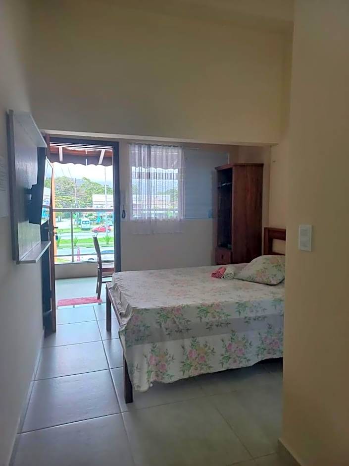 Kitnetes & Aptos Praia do Capricórnio