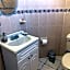 Casa Gaviotas Art cozy 2 bed house with art studio close to downtown