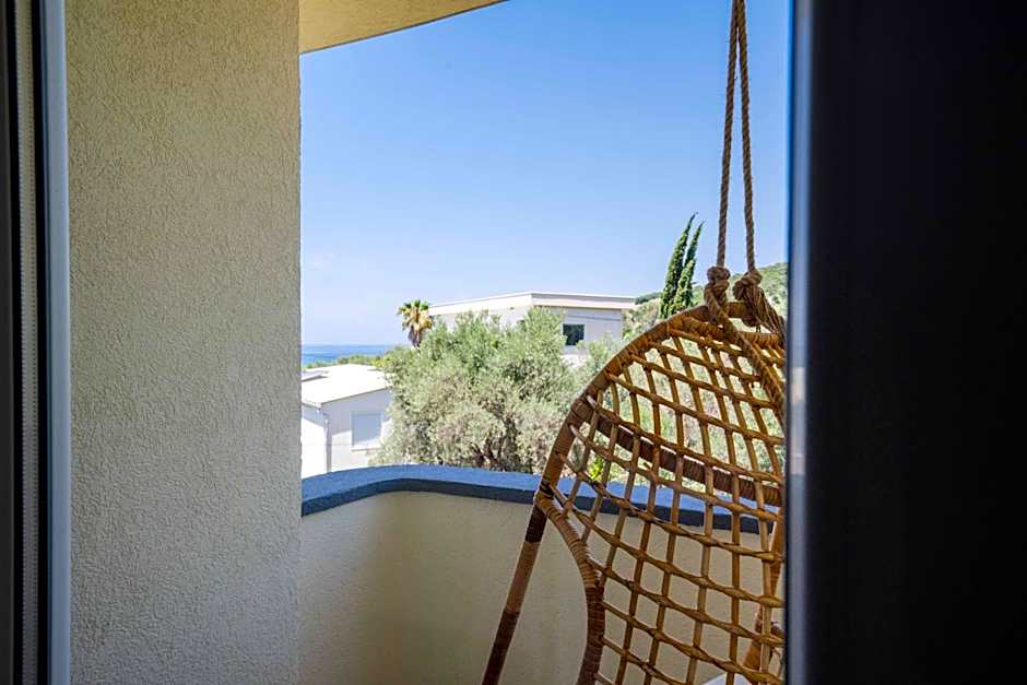 President Bungalows and Apartments