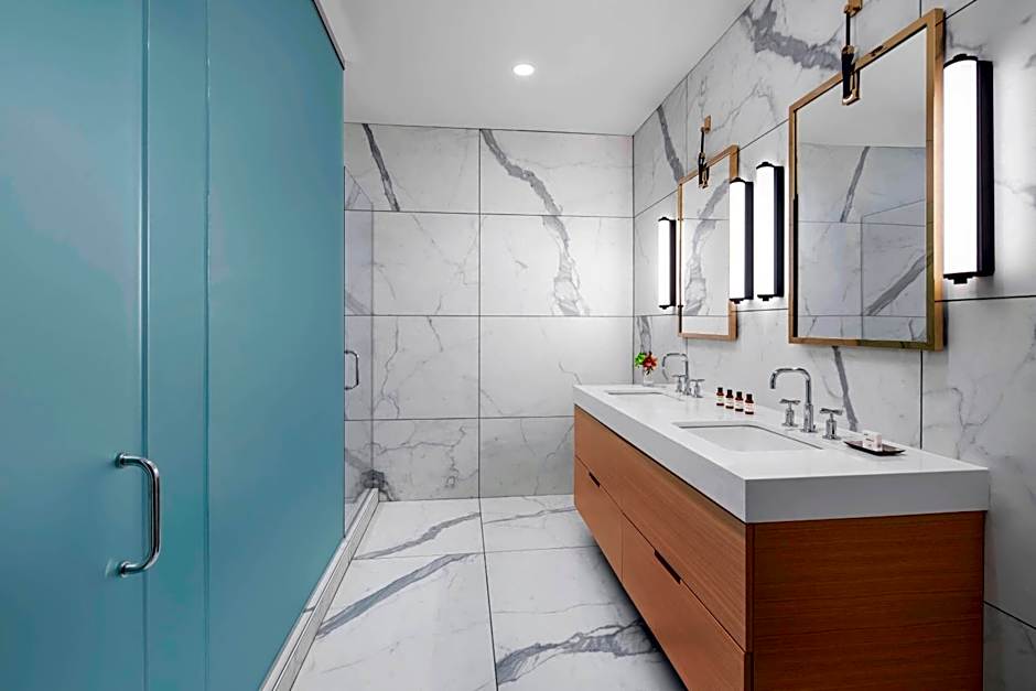 The Oaklander Hotel, Autograph Collection by Marriott