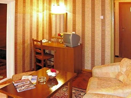 Family Room Standard