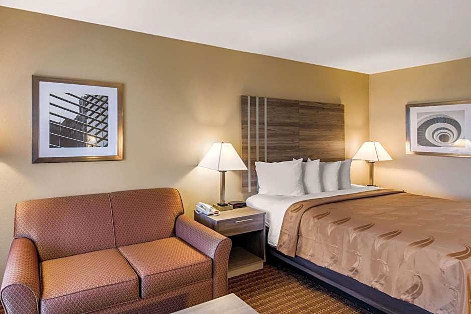 Quality Inn Paris