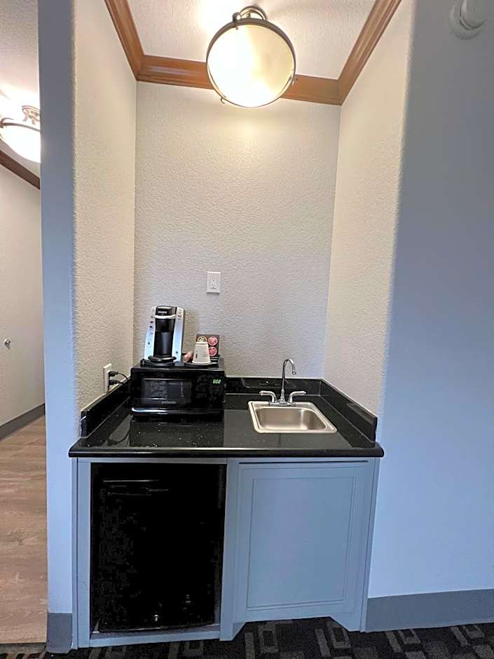 La Quinta Inn & Suites by Wyndham Big Spring