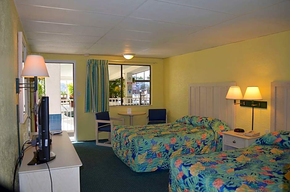 Palmetto Beachfront Hotel