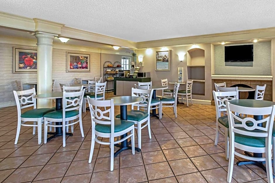 La Quinta Inn & Suites by Wyndham Stockton