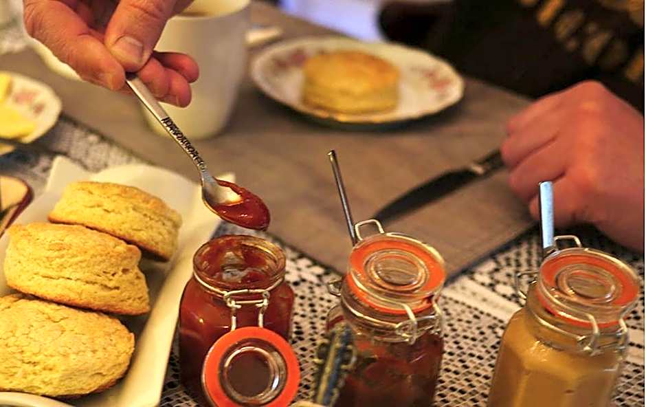 Sir Isaac Brock B&B Luxury Suites