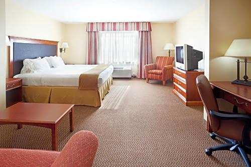 Holiday Inn Express Hotel & Suites Laredo-Event Center Area By IHG
