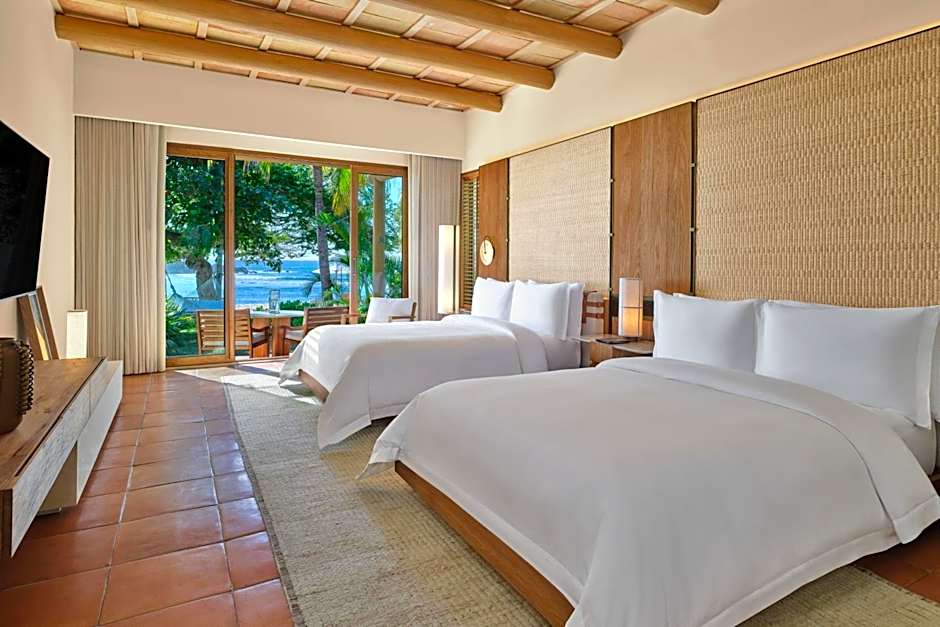 Photo 1 of 13 of Villa 2 Bedroom, Whirlpool, Beachfront