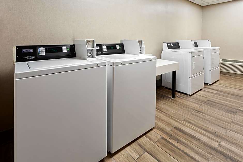 Hampton Inn By Hilton & Suites Scottsburg