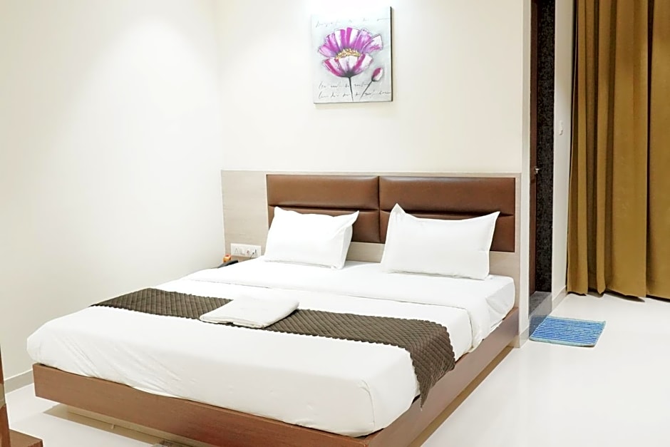 Mangalamurthy Hotels