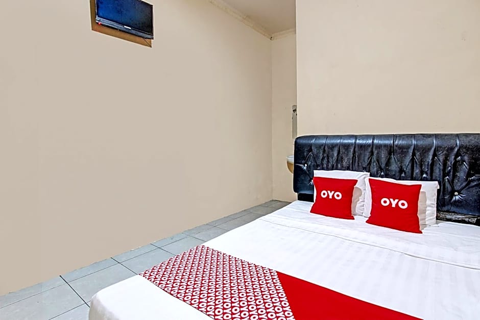 OYO 92459 Cahyo Kost 2