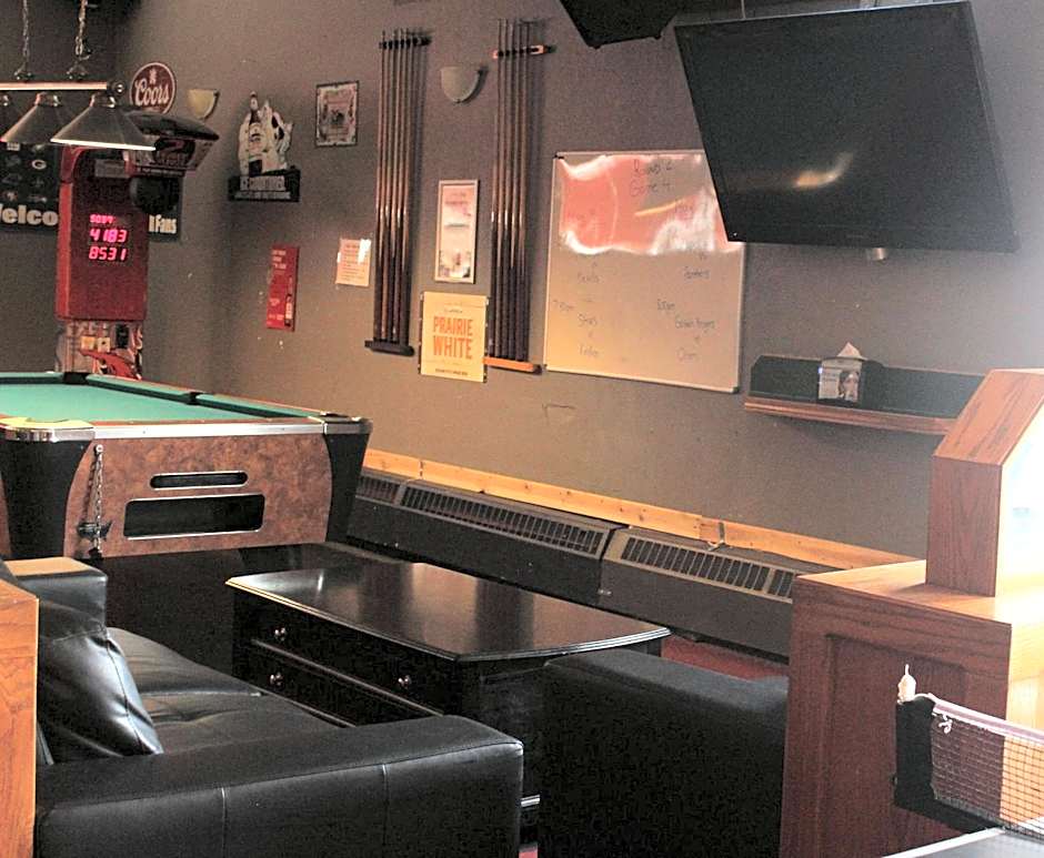 Esterhazy Motor Hotel