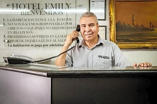 Hotel Emily
