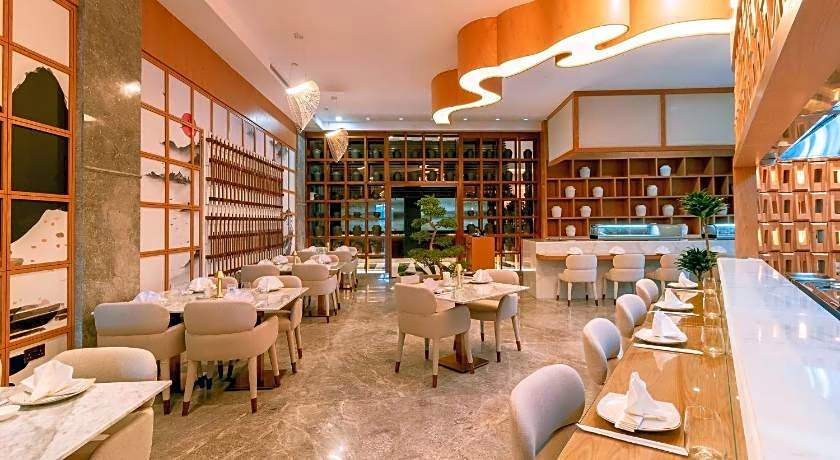 Holiday Inn Suites Kuwait Salmiya By IHG