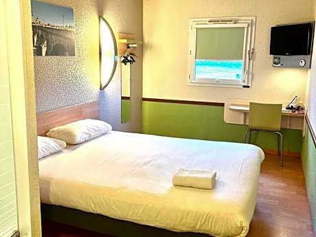 Double Queen Room