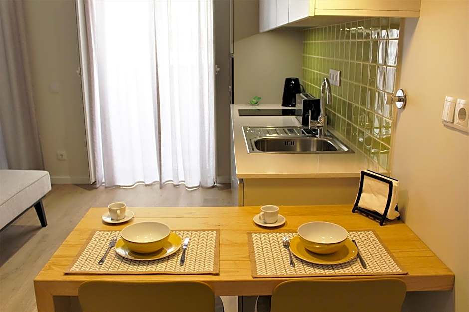 Cardeal Suites & Apartments