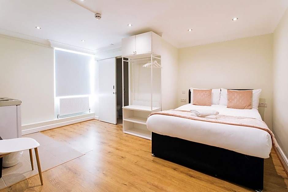 The Chapter - Hyde Park Hotel