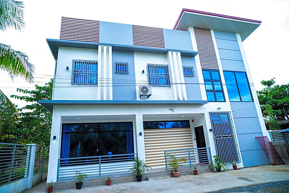 RedDoorz at Guanzons Homestay