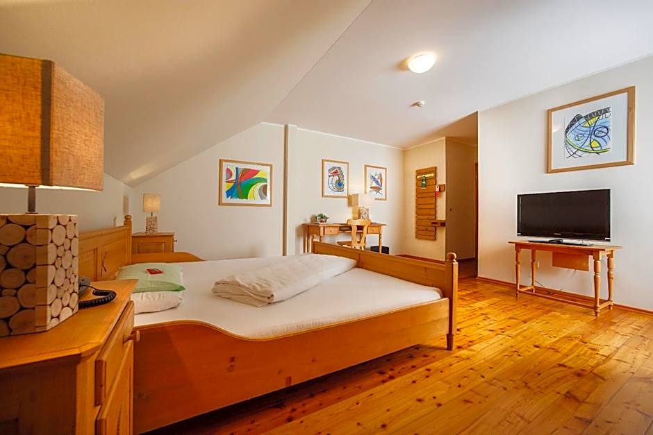 Il Plonner - Hotel Restaurant Biergarten