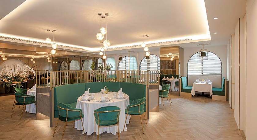 Hamp Court Palace Taipei