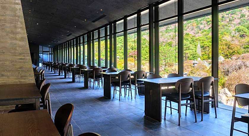 Unzen Miyazaki Ryokan