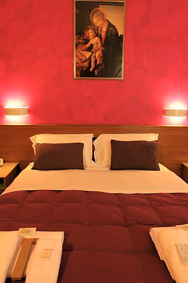 Hotel Pellegrino E Pace