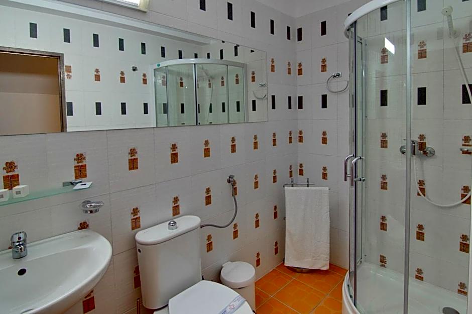 Hotel Tranzzit
