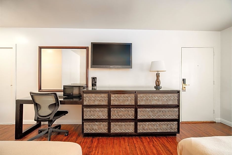 Hollywood Downtowner Inn