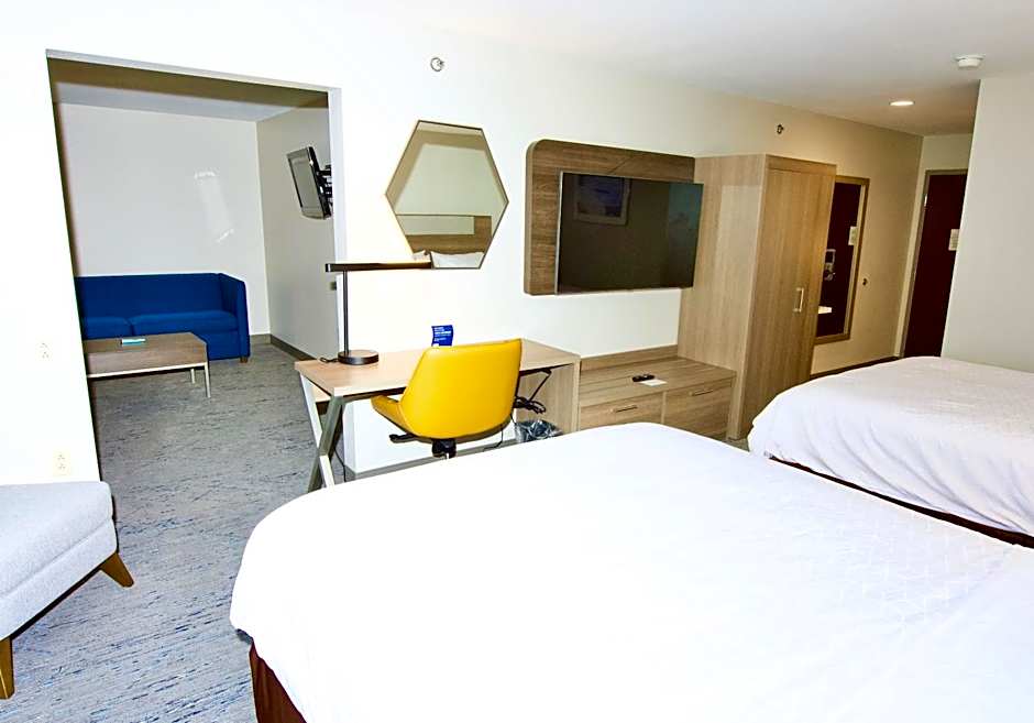 Holiday Inn Express Hotel & Suites St Charles By IHG