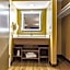 La Quinta Inn & Suites by Wyndham San Francisco Airport West