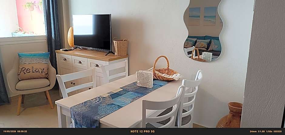 Jason Rooms & Studios