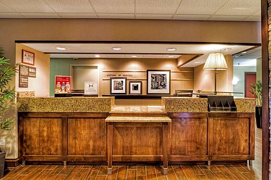 Hampton Inn By Hilton Marion